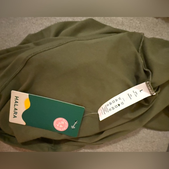 Halara Ruched V-Neck - Picture 3 of 3